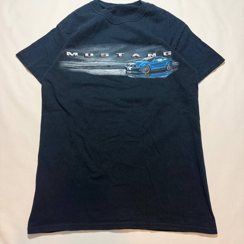 Ford Mustang T-Shirt Mens Small Black Blue 5.0 Horse of a Different Color Tee